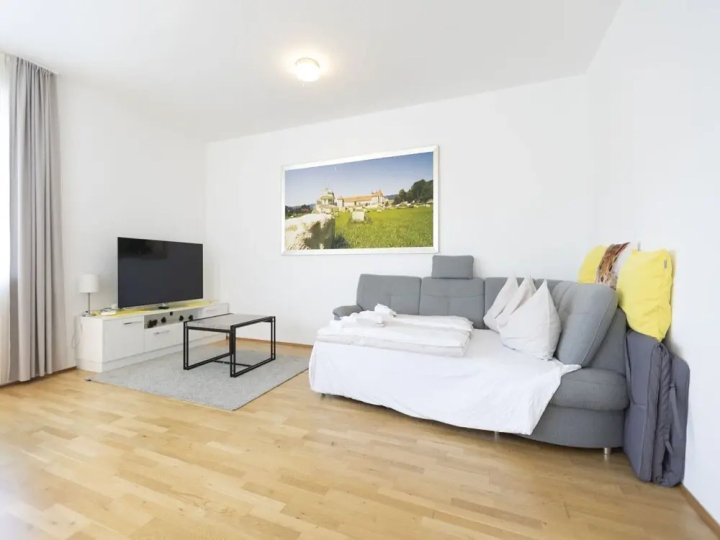 Pleasant Chalet on the ski Slopes