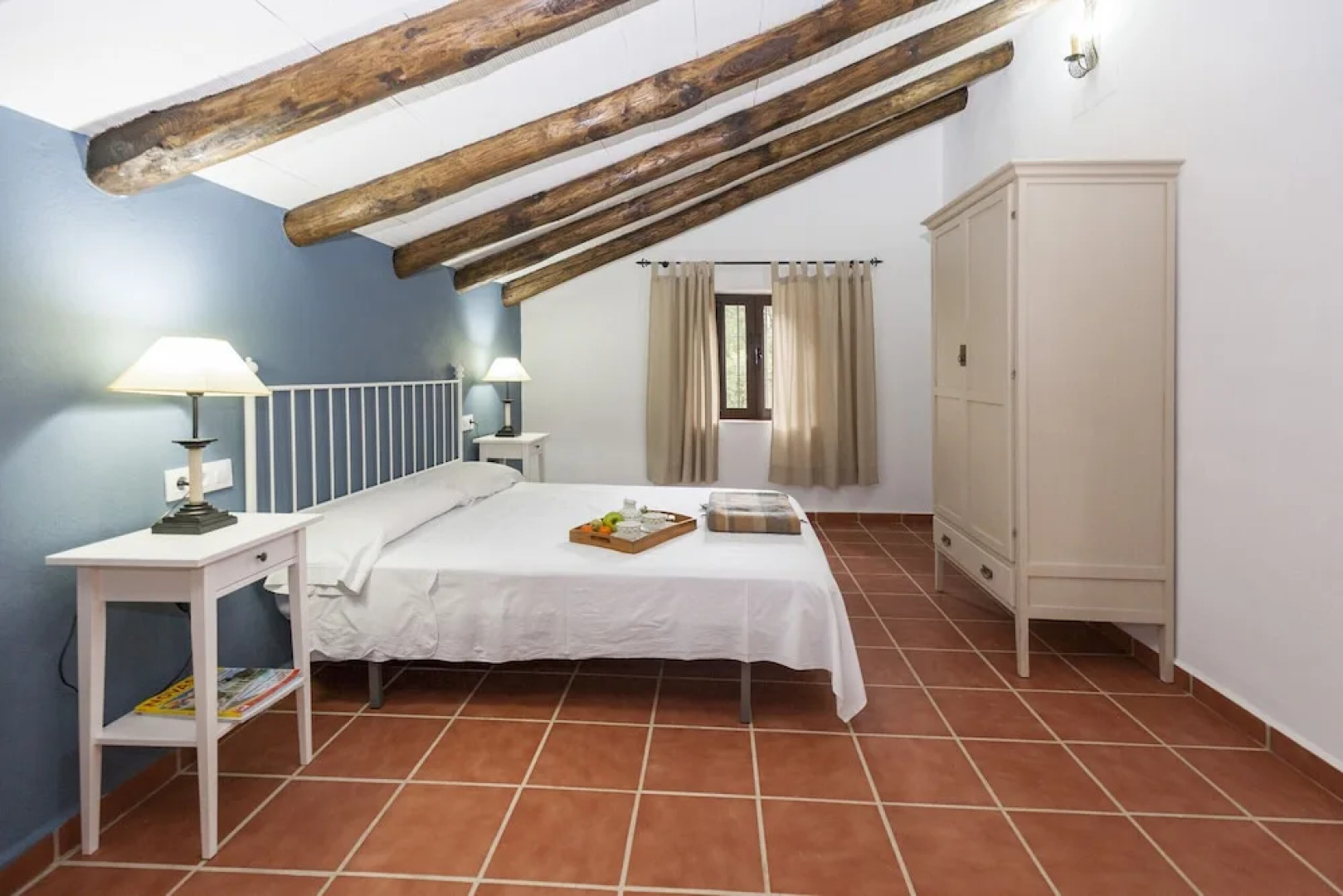 Villa San Nicolas Constantina Canovas