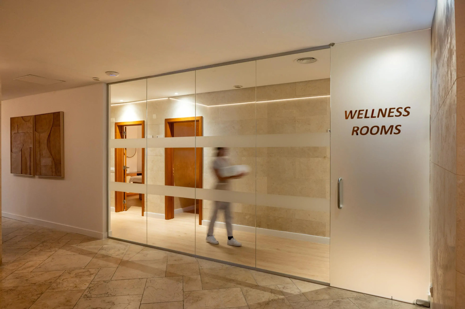 Sesimbra Oceanfront Hotel