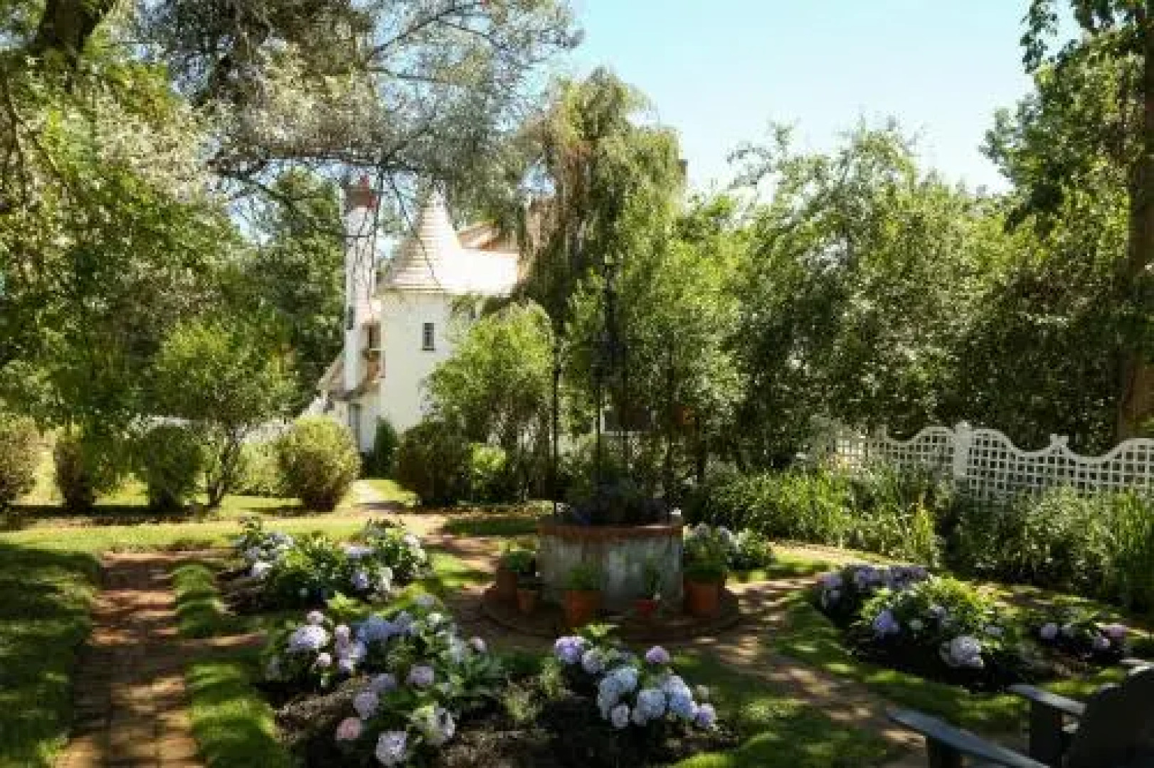 Cory Cottage at the Pansy Patch