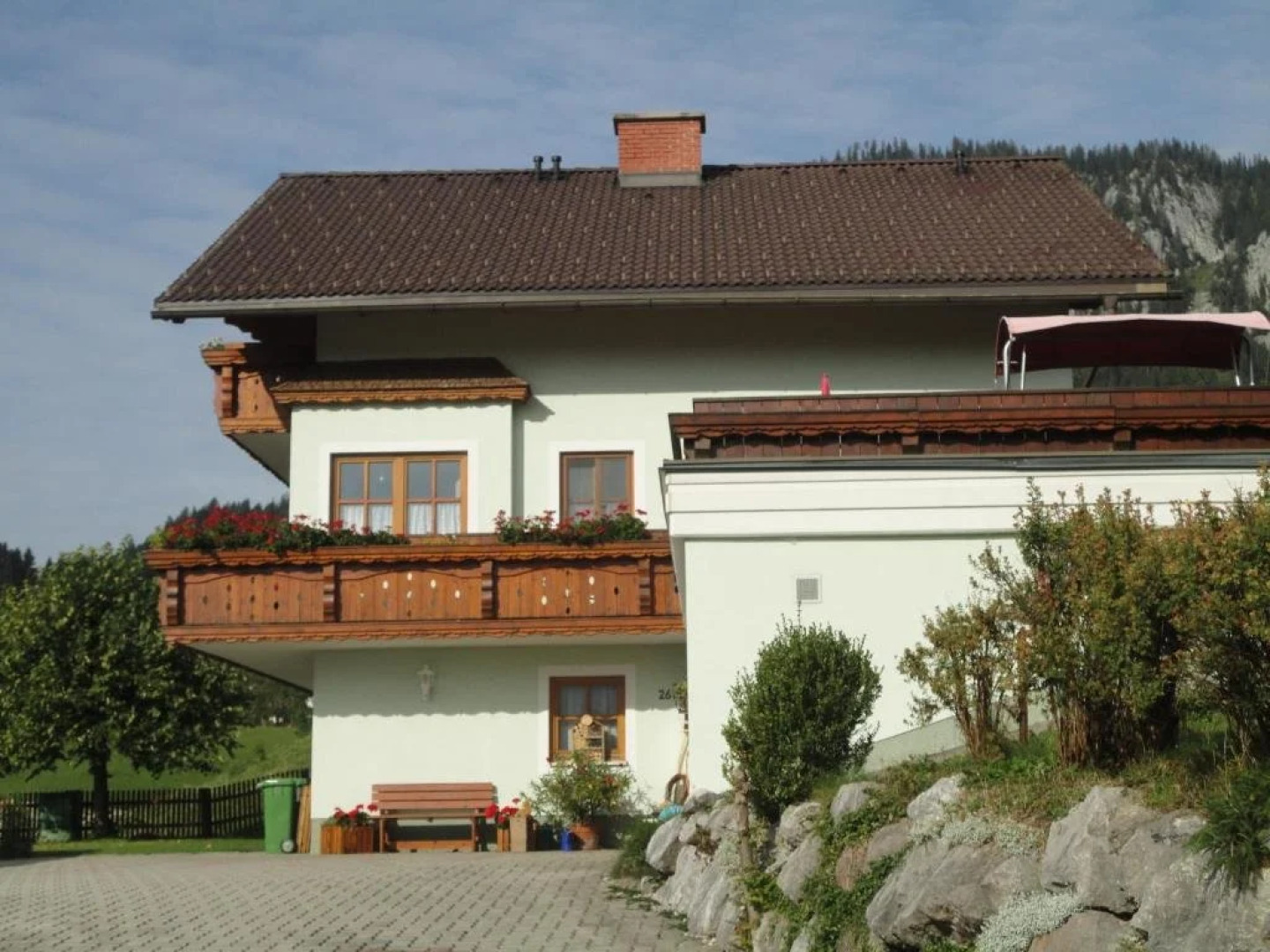 Ferienwohnung Hierzegger