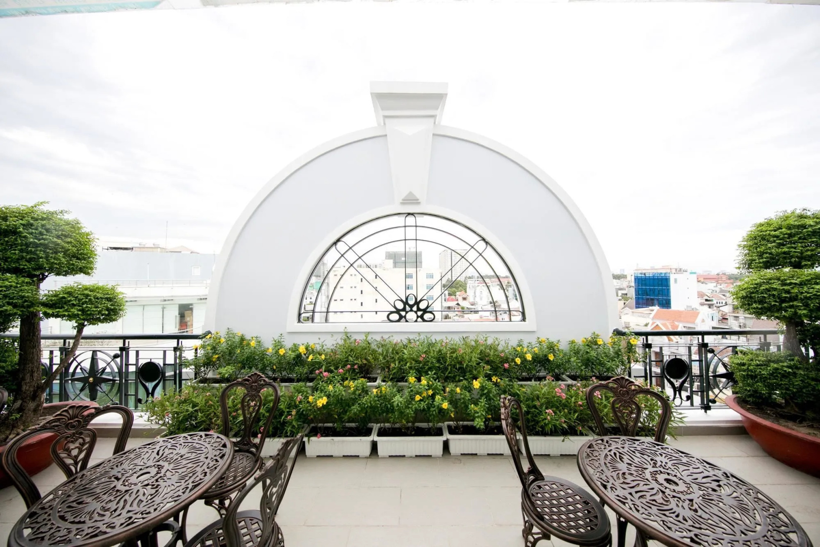 Le Saigon Hotel