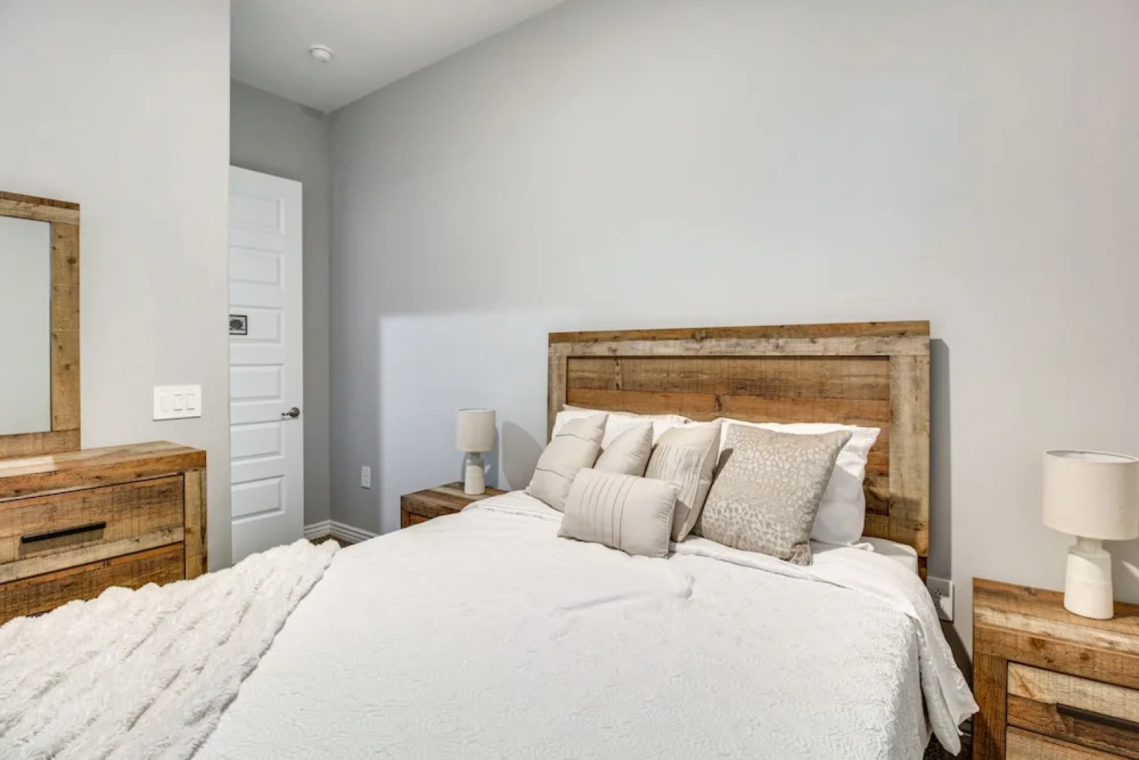 Marana Home w/ Pool Access & Mountain Views!