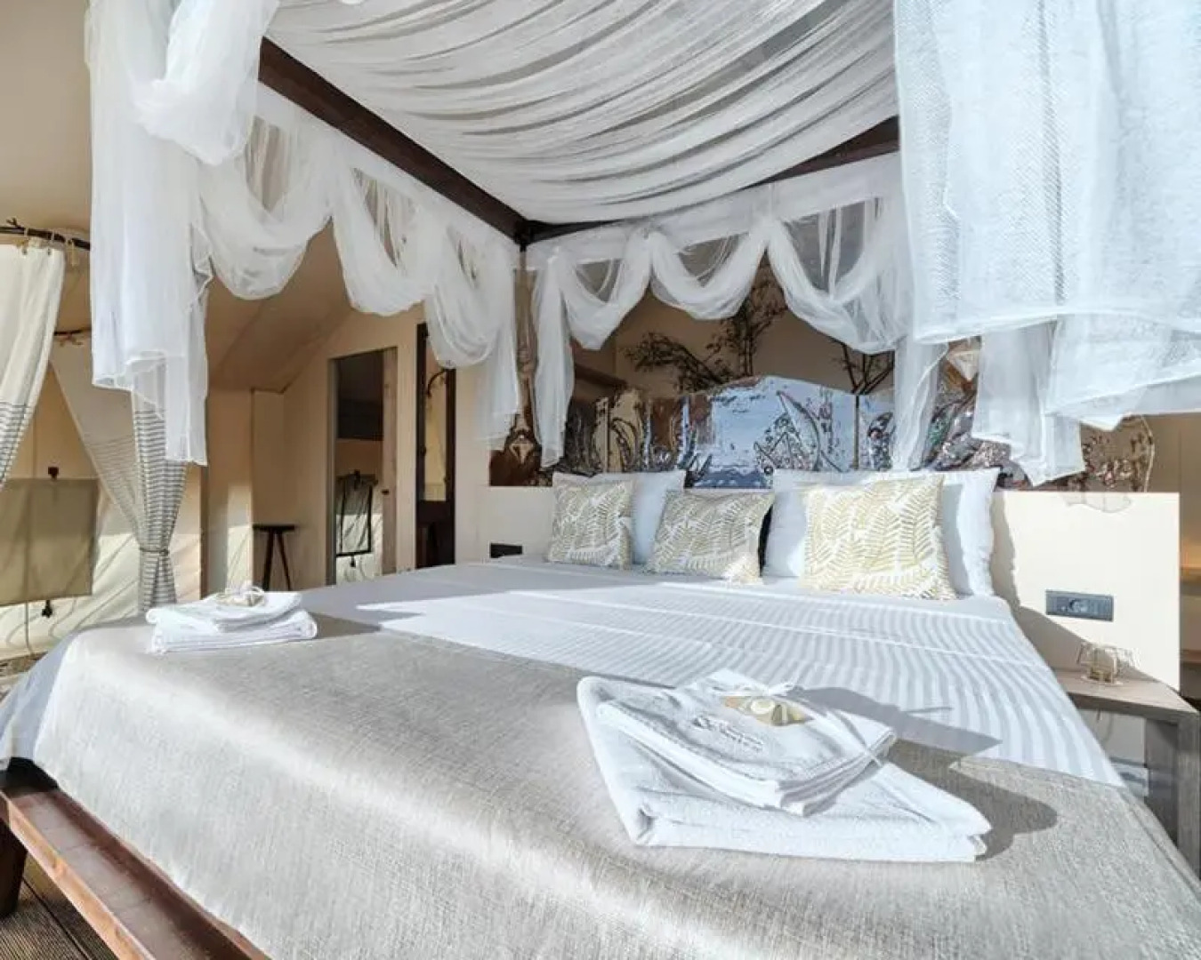 Golden Haven Luxe Glamp Resort