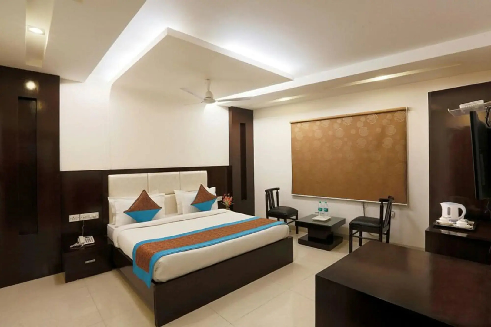 Hotel Anand Lok Inn Mahipalpur, IGI Delhi Airport
