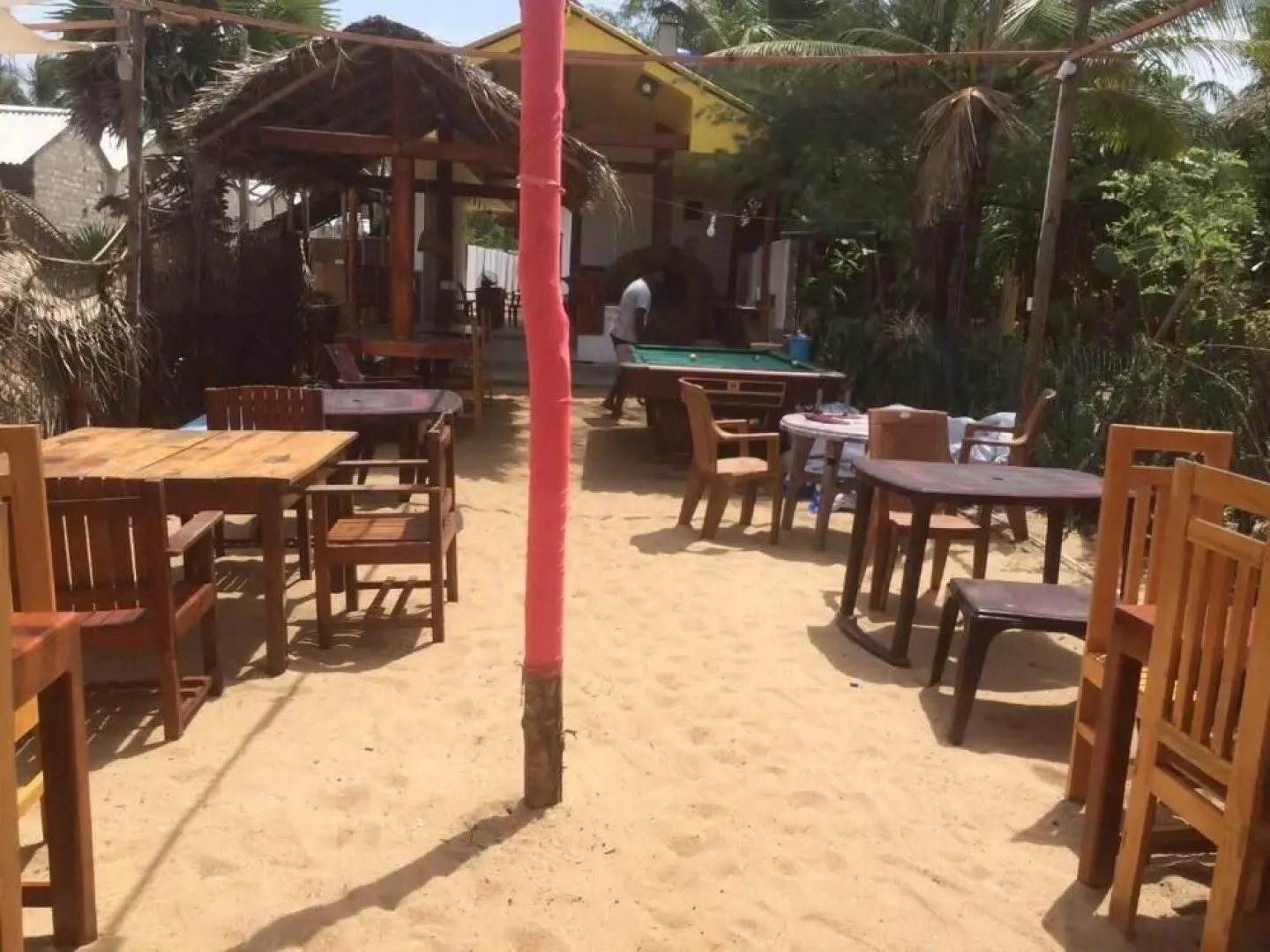 Mambo's Arugambay Hotel
