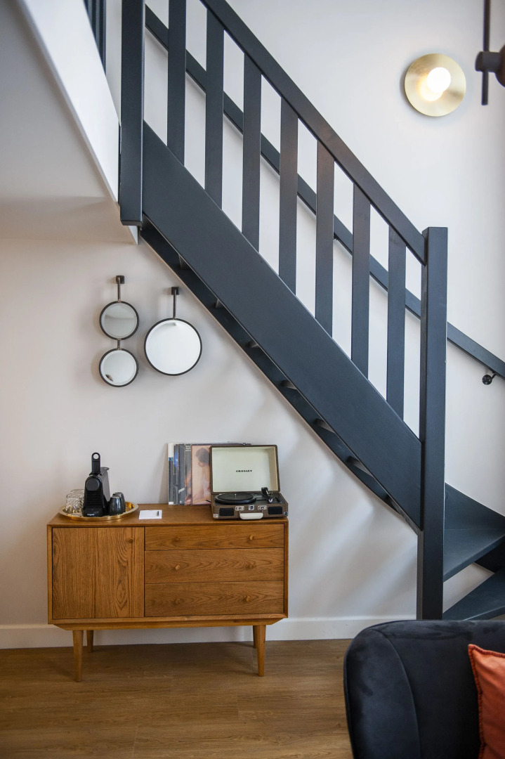 FINCH Boutique Hotel