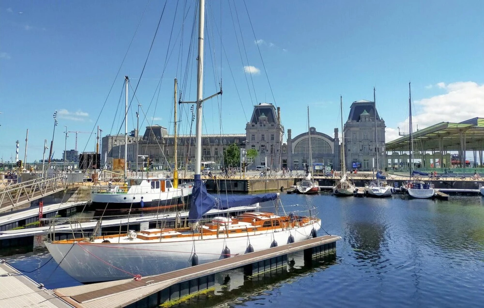 Stunning Home in Oostende With 4 Bedrooms