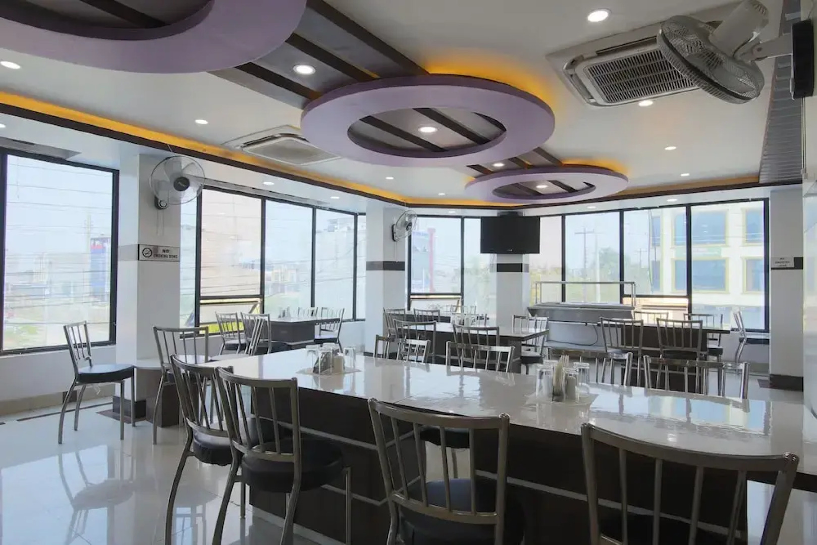 OYO 357 Hotel Atithi