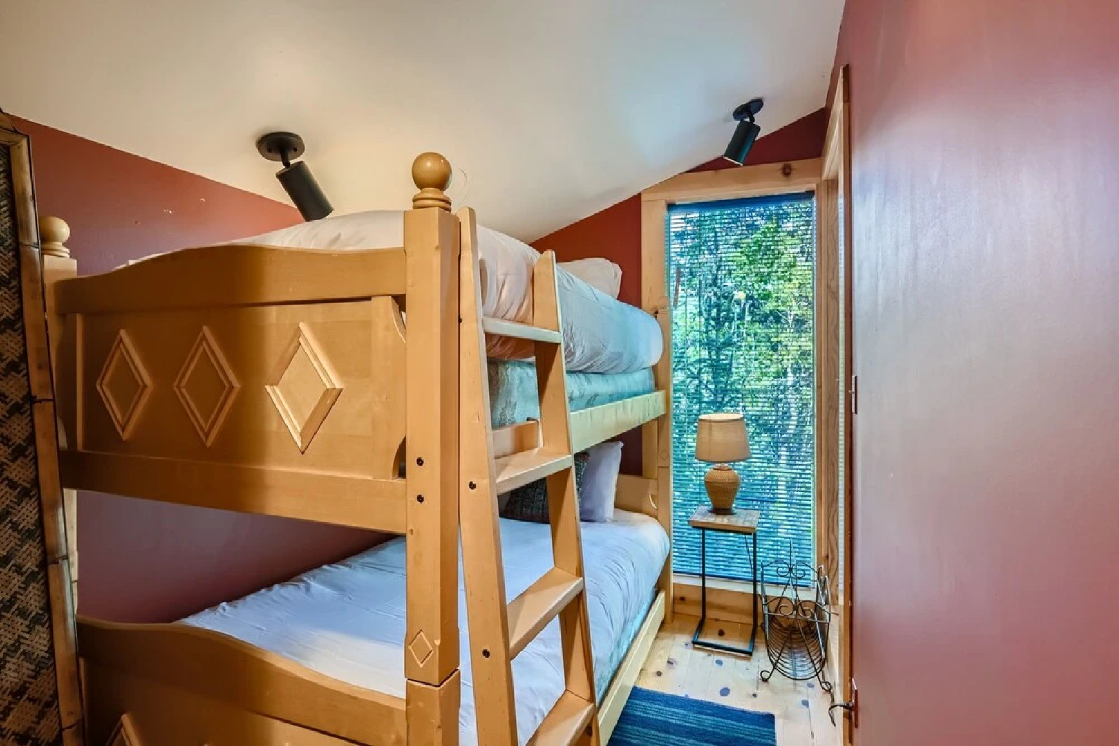 High Altitude Haven 3 Bedroom Home by RedAwning