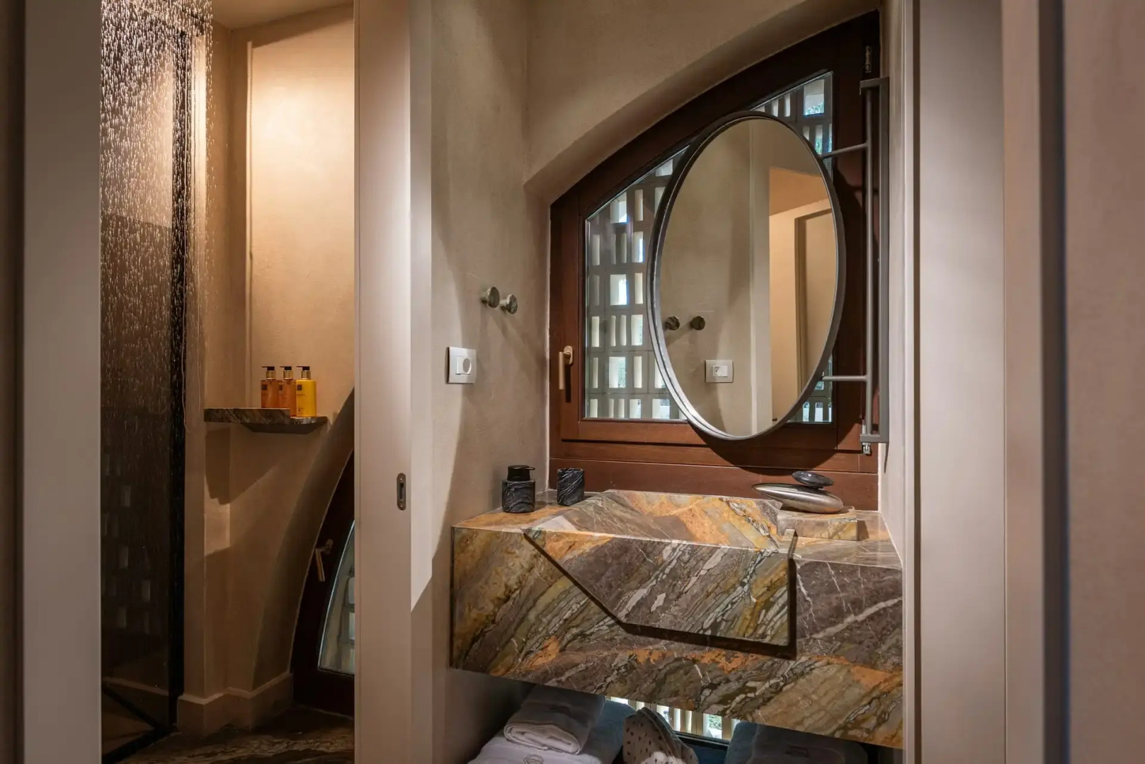 The Echo Of The Sea - Beachfront Luxury Villa