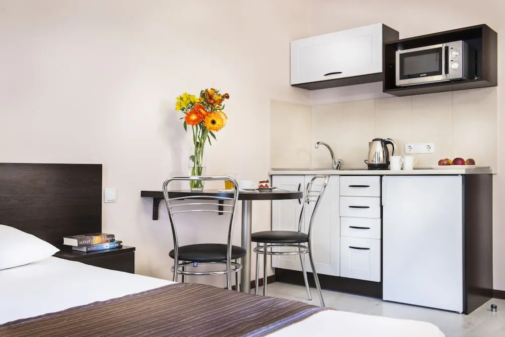 Апарт-отель «Статус»