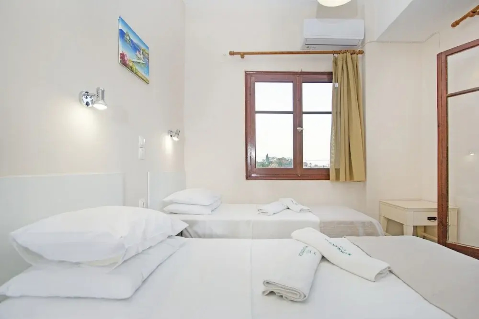 Nikolouzos Sunny Estate