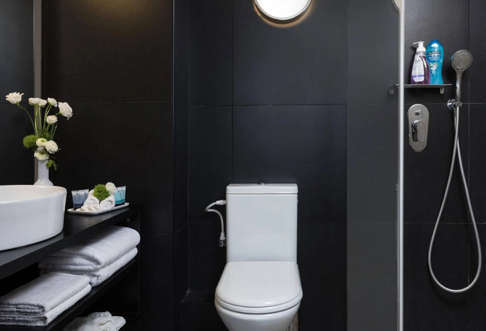 Sea Side by Zvieli Hotels