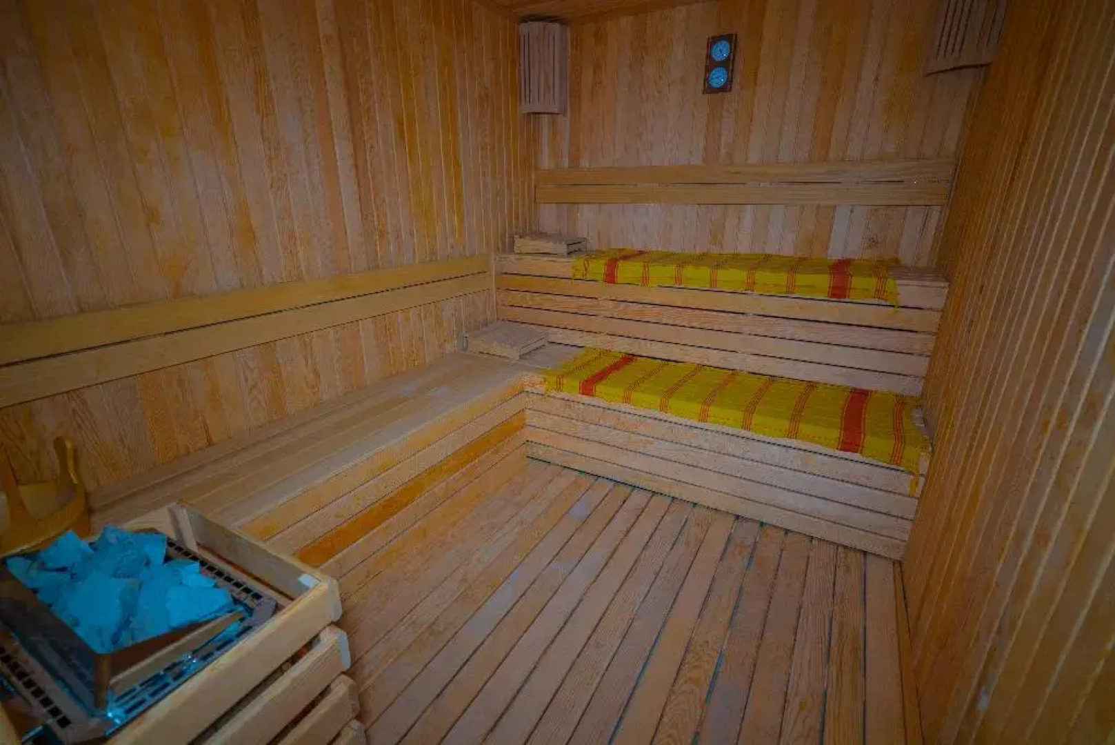 Kleopatra Celine Hotel