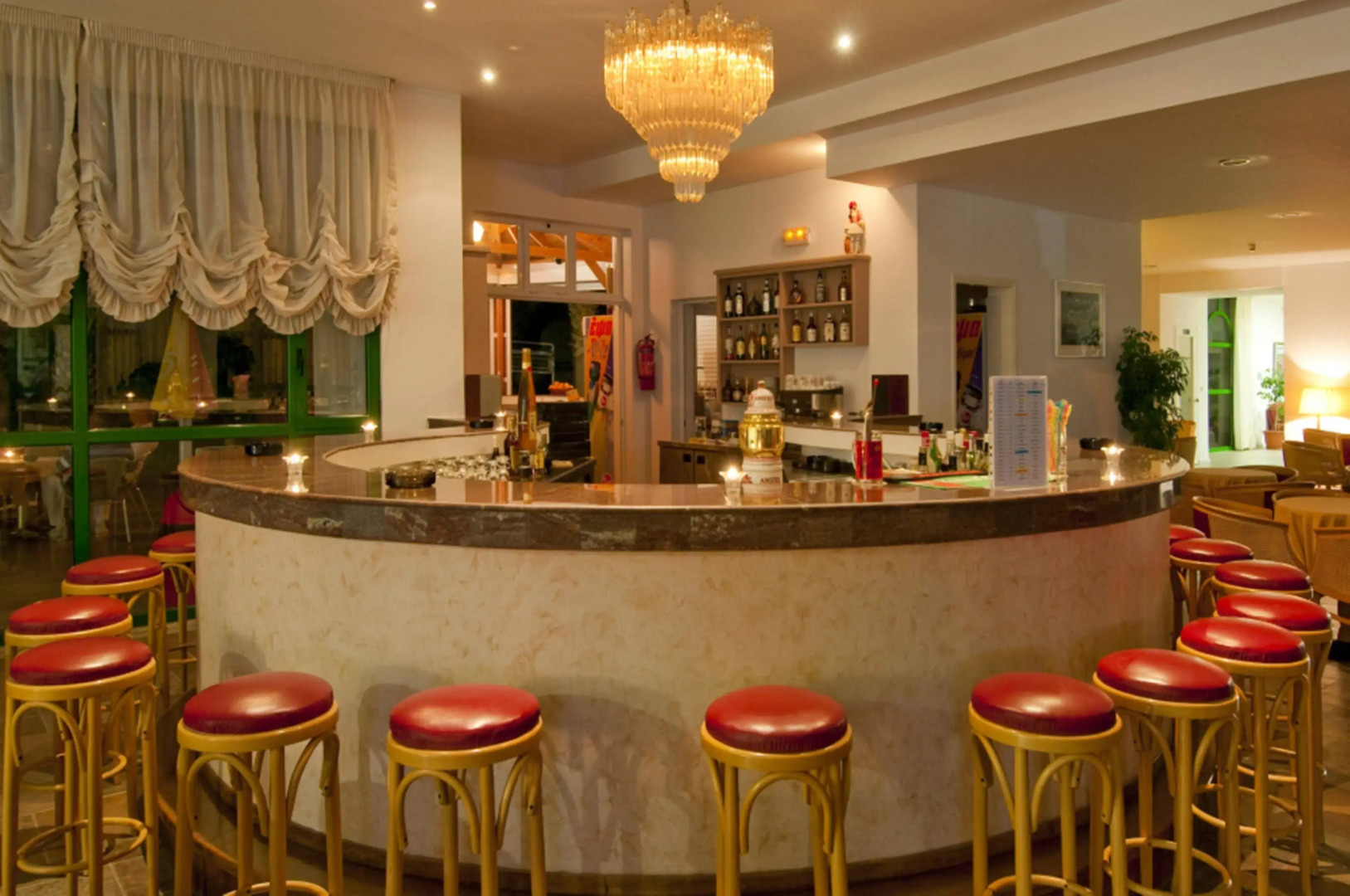 Alexandra Beach Hotel