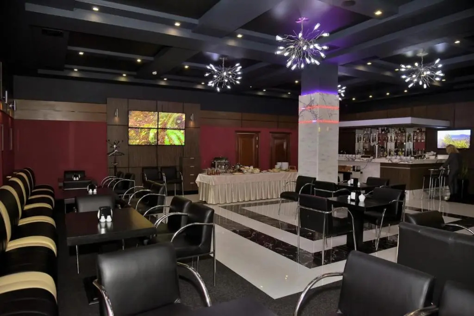 Гостиница «Мир» в Ровно