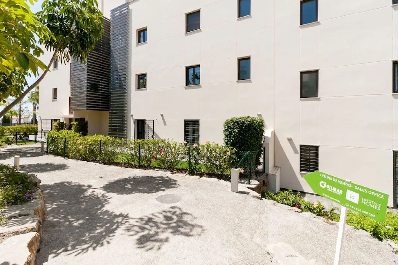 Flamingos Holiday Haven Canovas Apartment