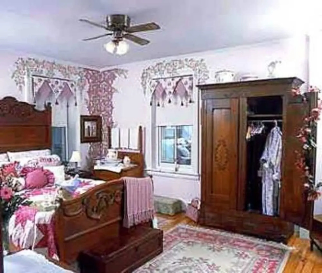 The Artist's Inn and Gallery