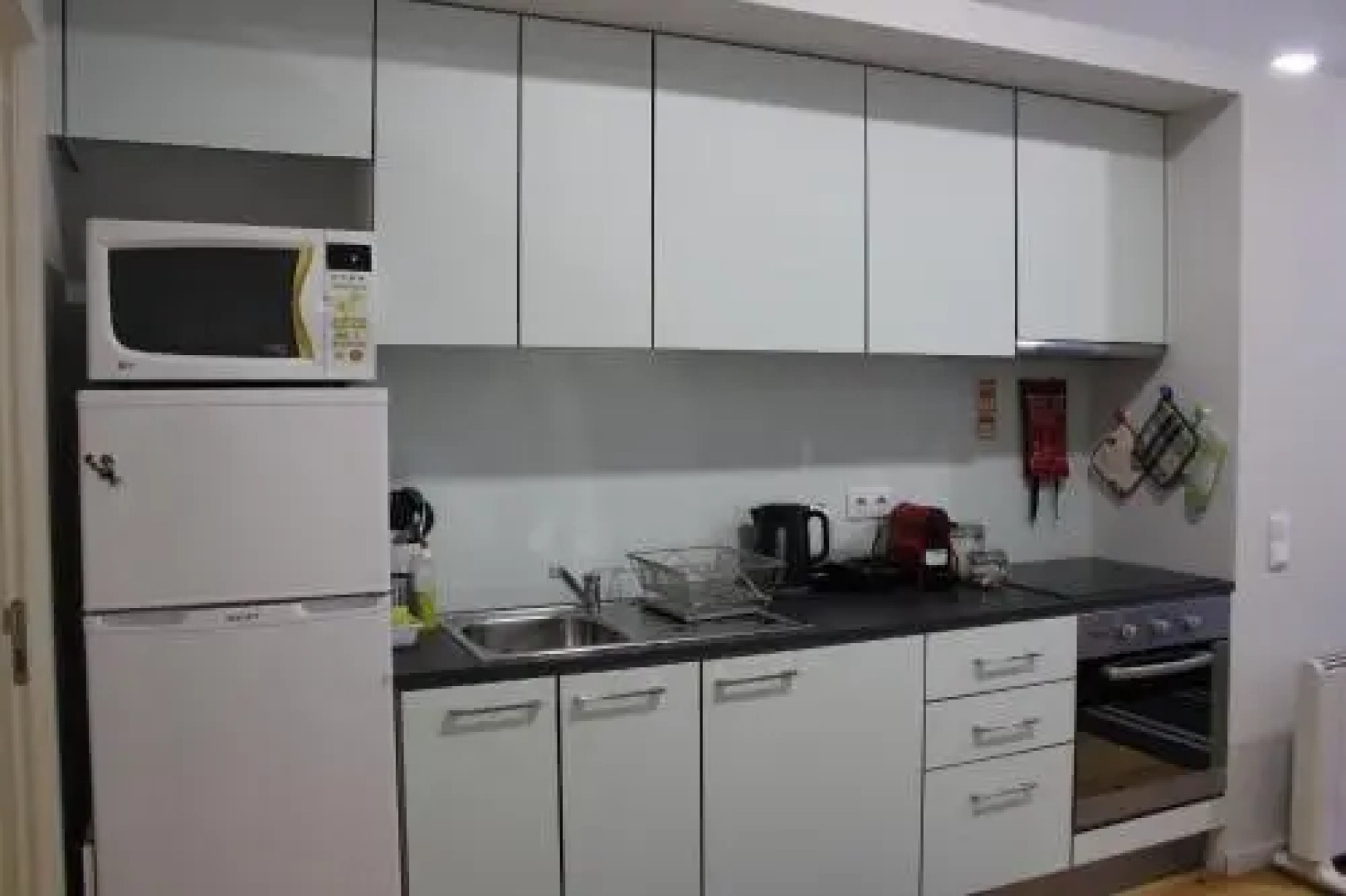 Practical and Comfortable Apartment with Garden