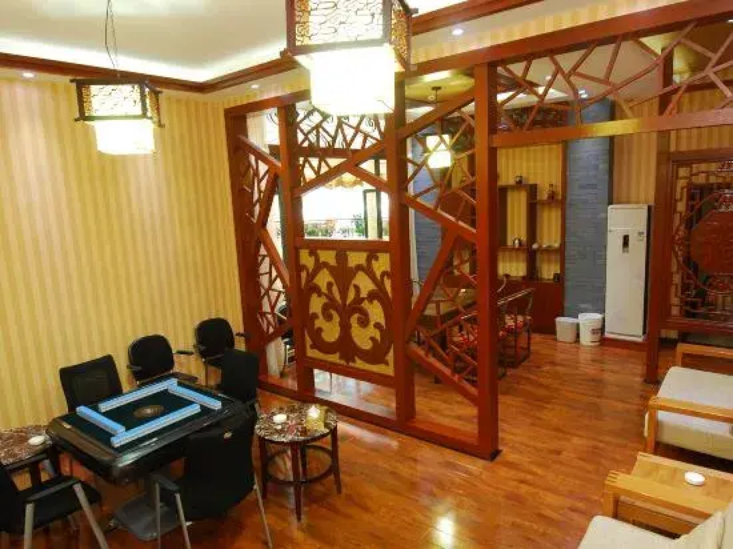 Shiji Guangchang Hotel