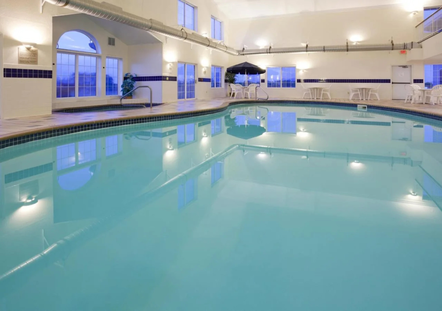 GrandStay Hotel & Suites