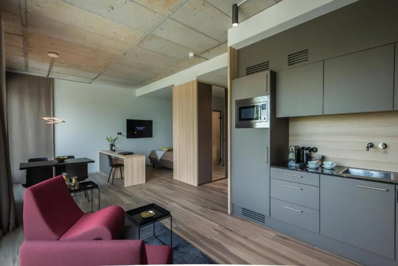 Golden Ball, Exclusive Serviced Apartments Munich