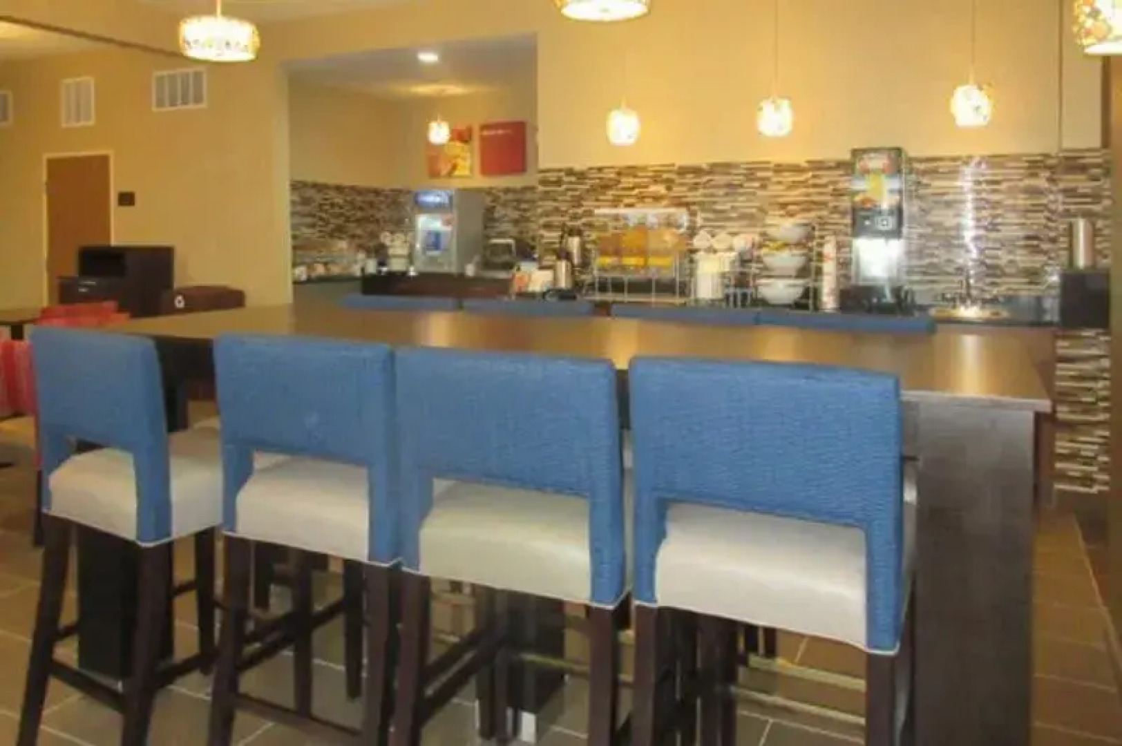 Comfort Inn and Suites North Aurora