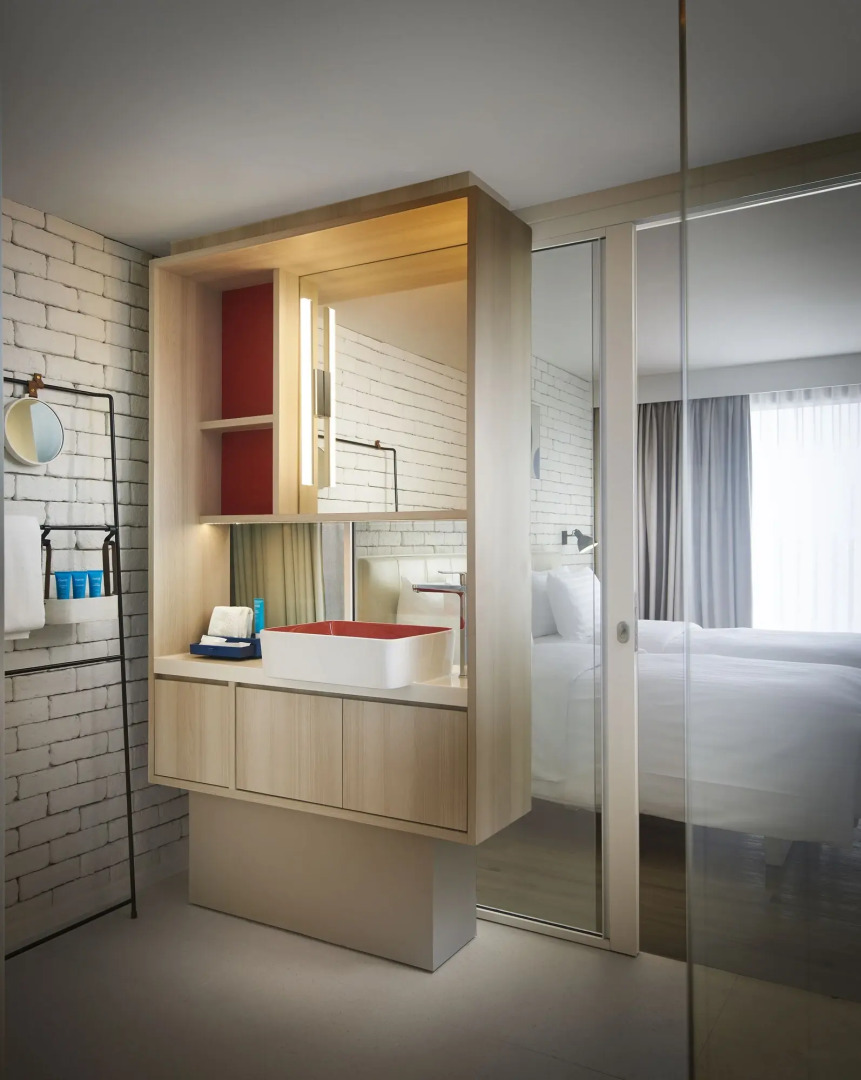 Shama Yen-Akat Bangkok