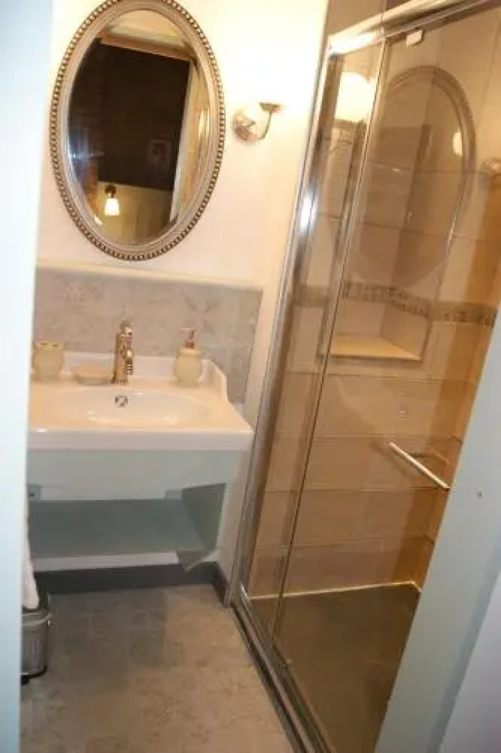 Au 9 rue de la Paix, Maison d Elisabeth