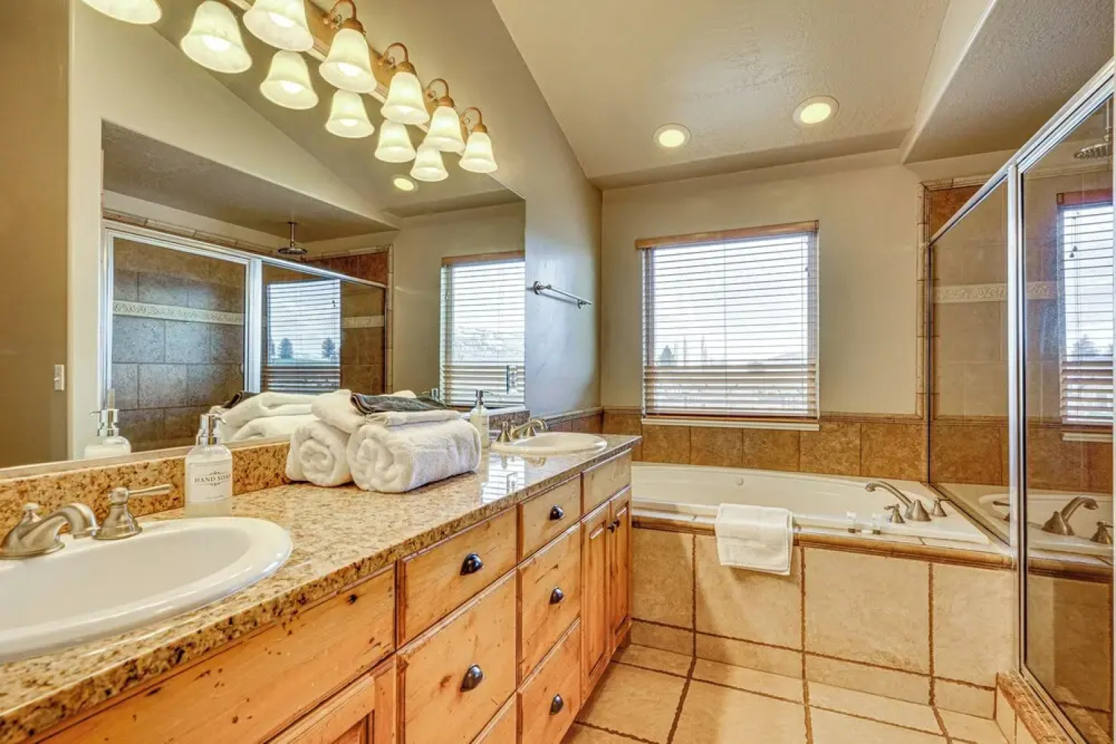 Hot Tub & Mtn-view Deck: Townhome in Eden