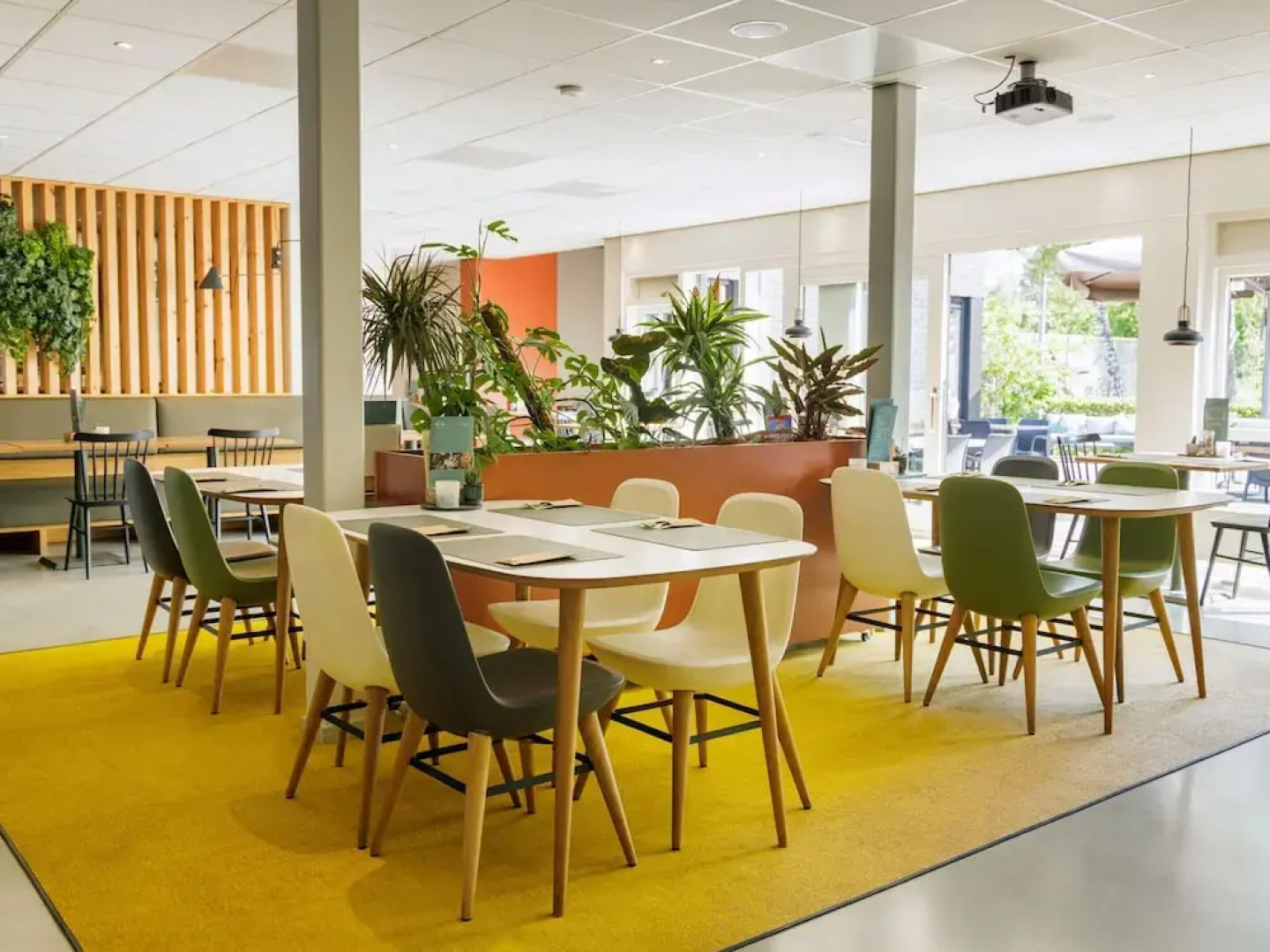 Detached Bungalow With Wifi, Located at Park De Veluwe