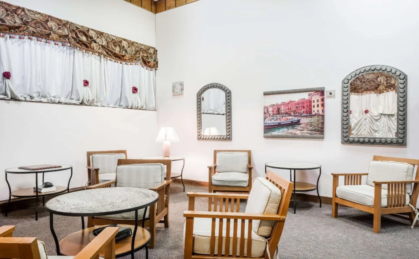 Rose Stone Inn