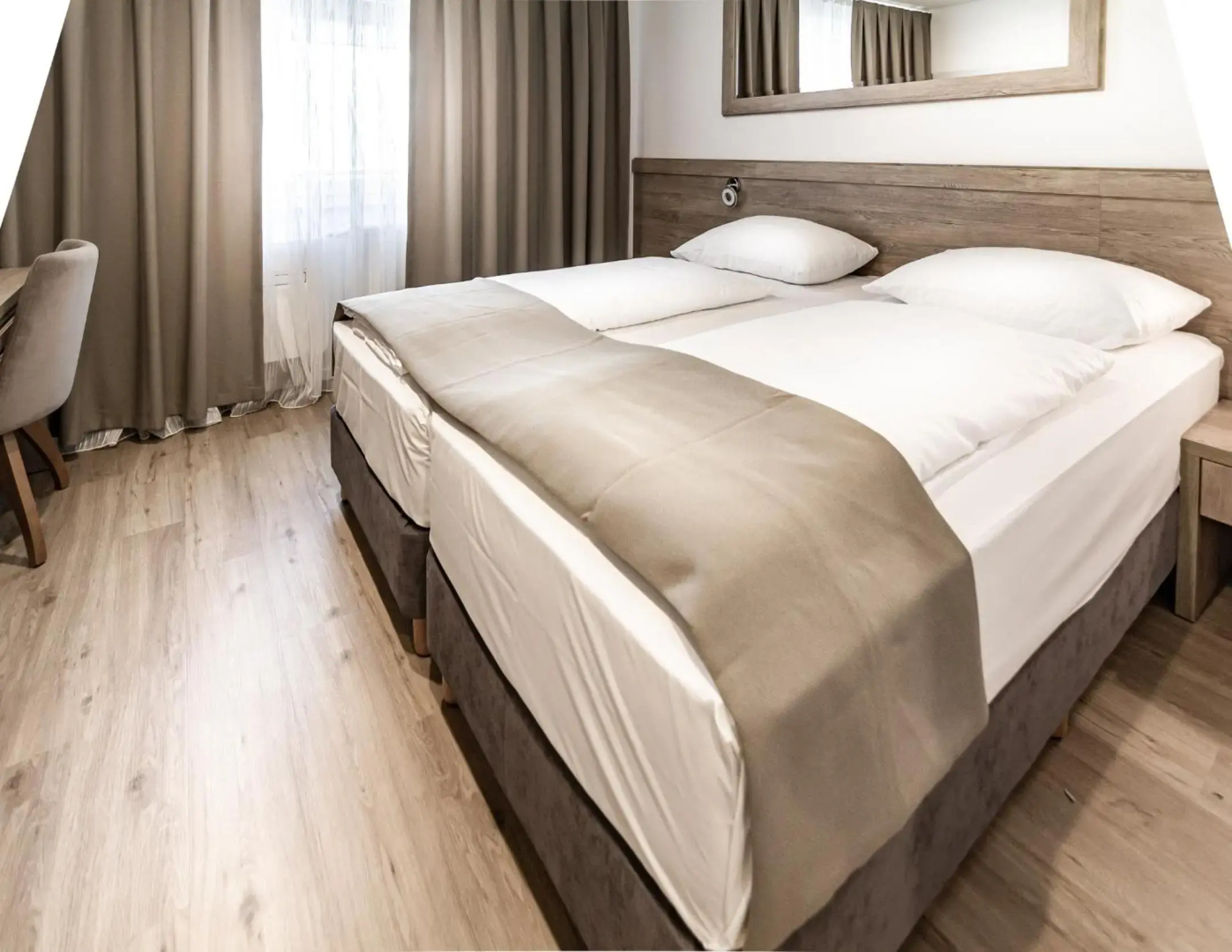 Holiday Inn - the niu, Hub Dusseldorf Messe by IHG