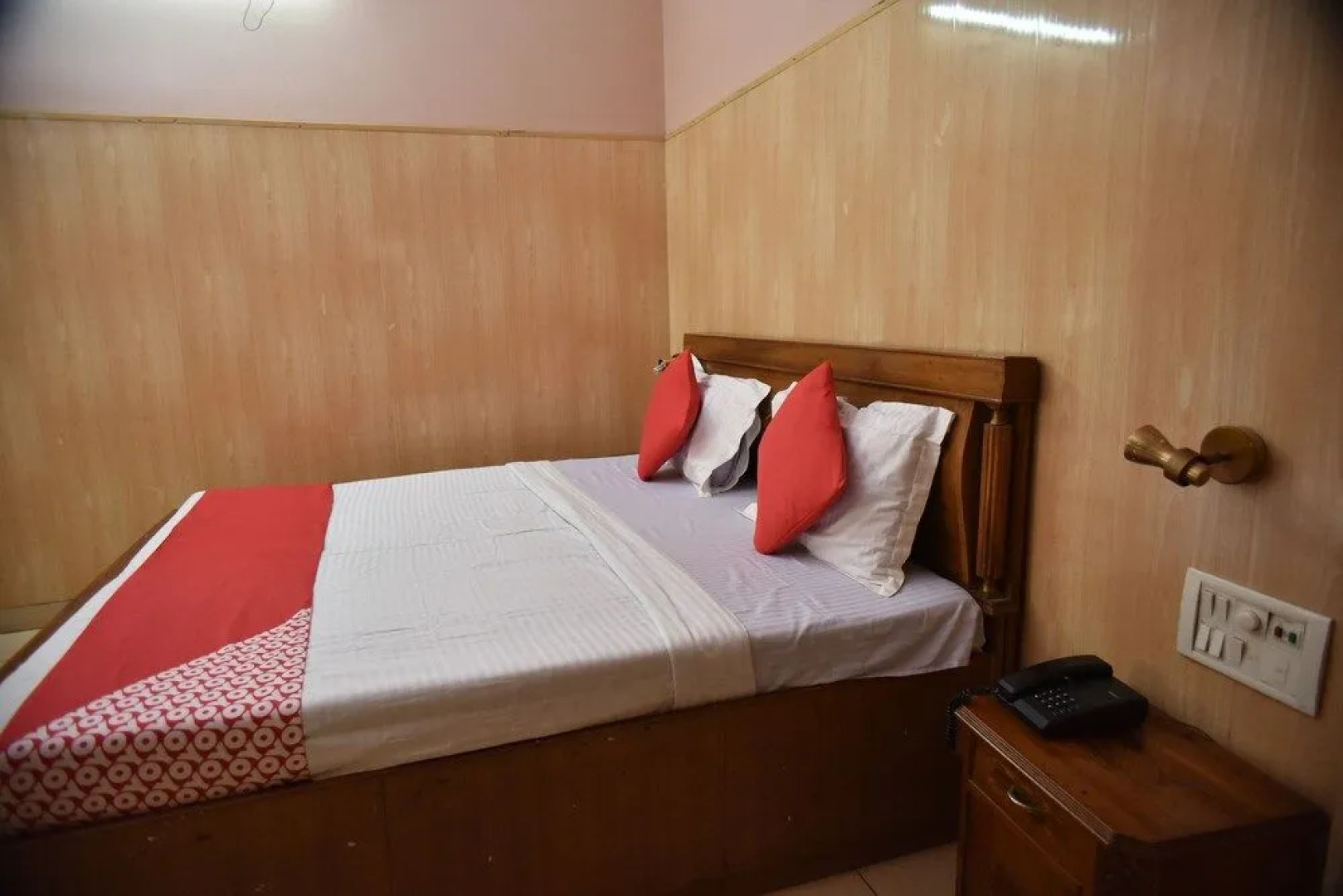 OYO 24112 City Heart