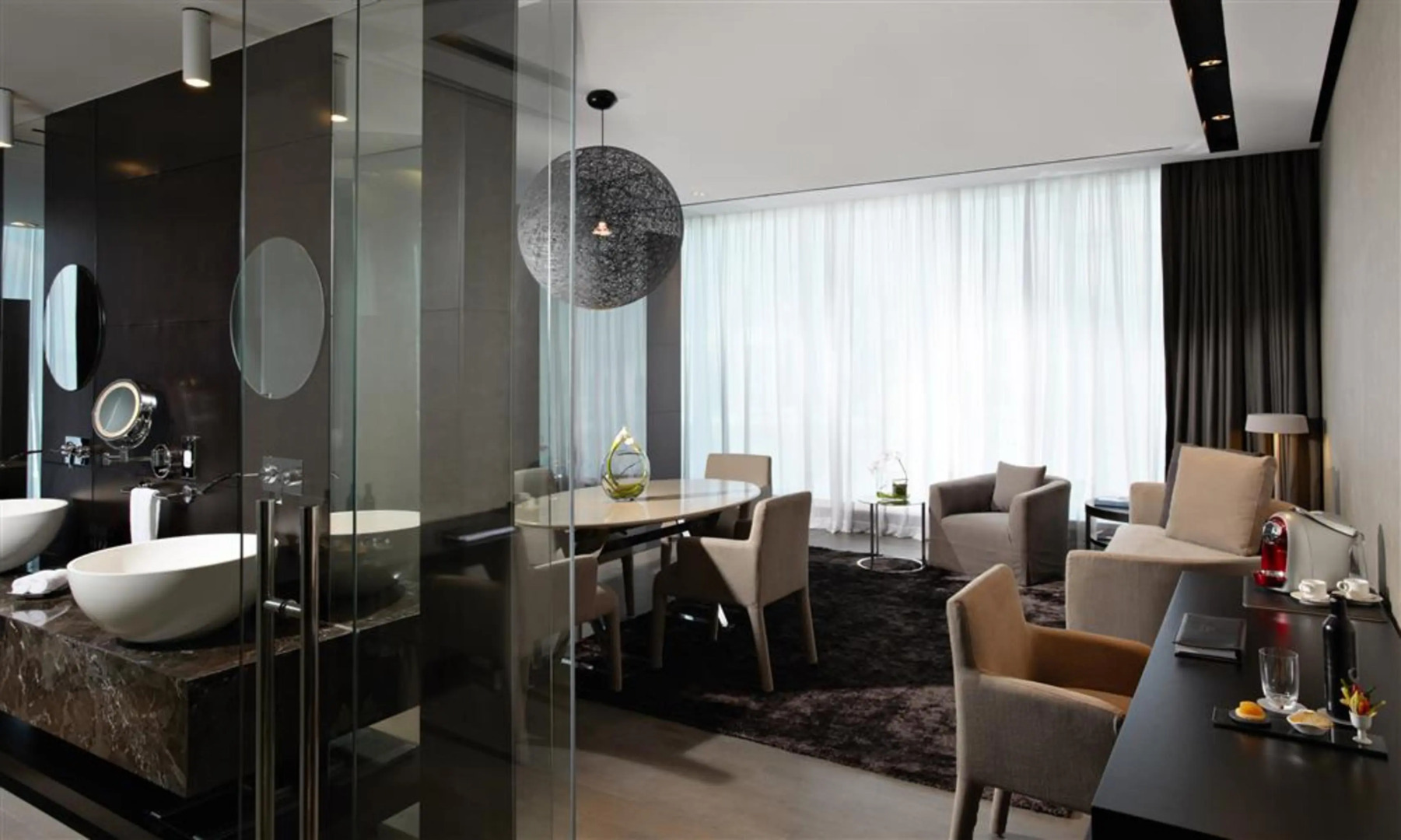 Отель The Canvas Dubai - MGallery Hotel Collection