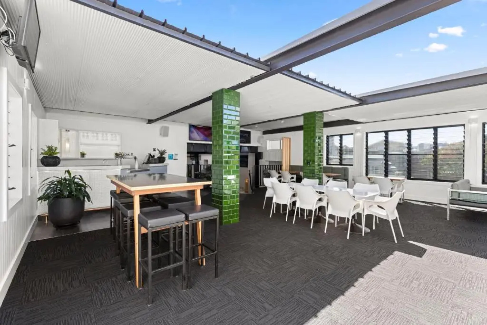 Pier Hotel Coffs Harbour