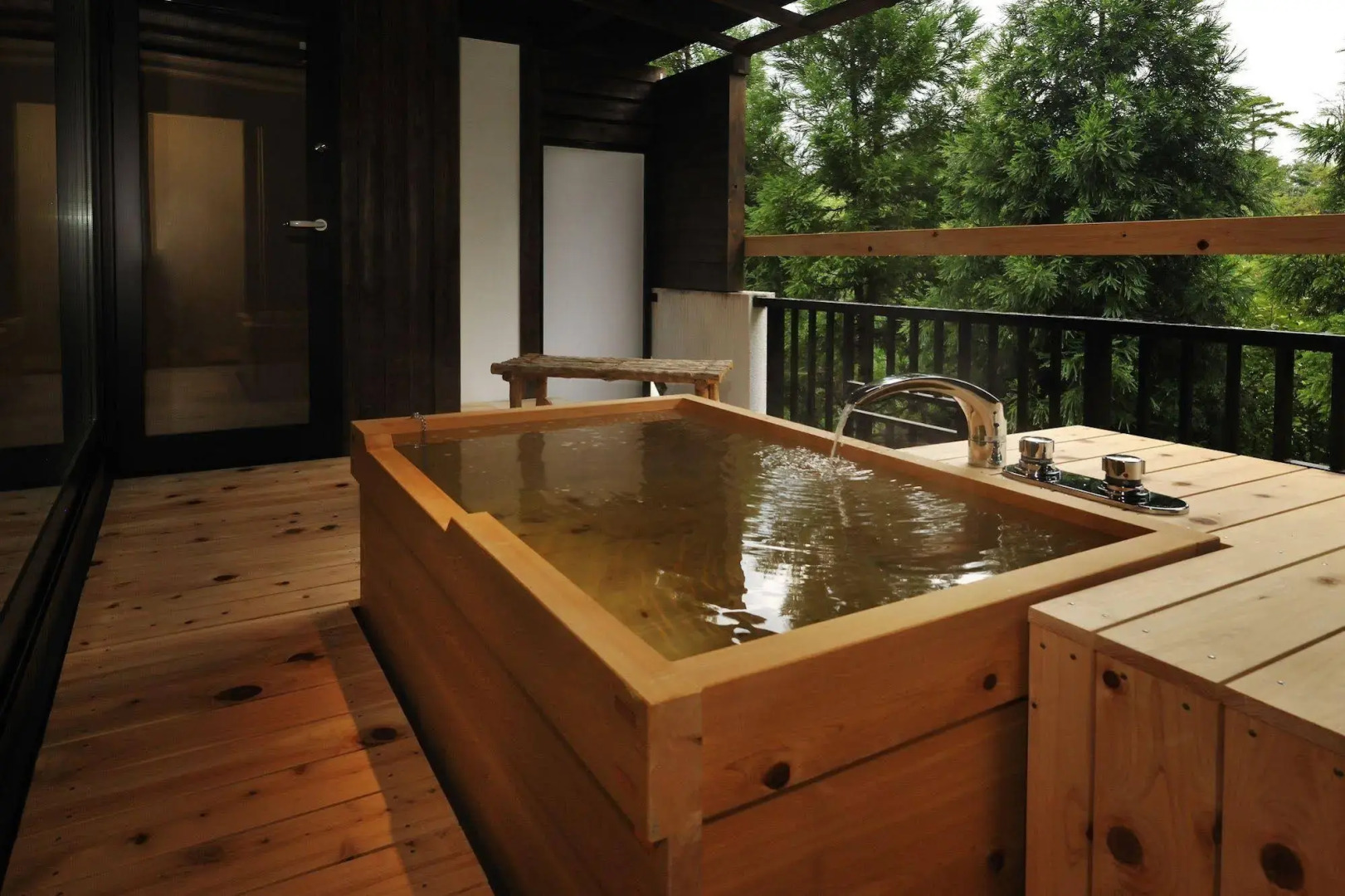 Yunogo Onsen HOTEL YUNOMORI BISYUNKAKU