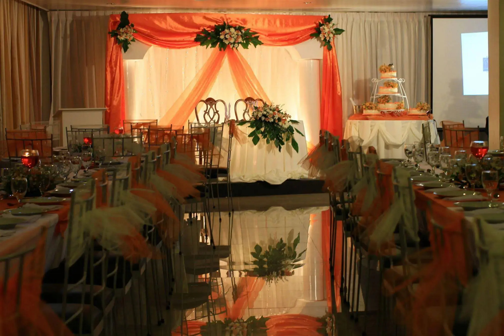 Urban Manor Hotel