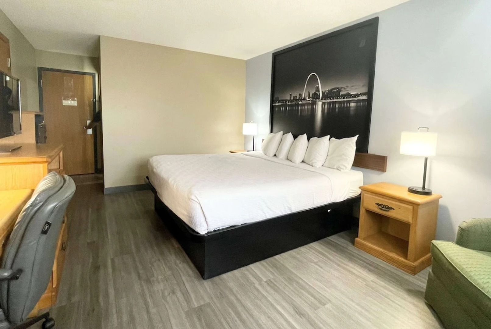 Super 8 Motel - St. Clair