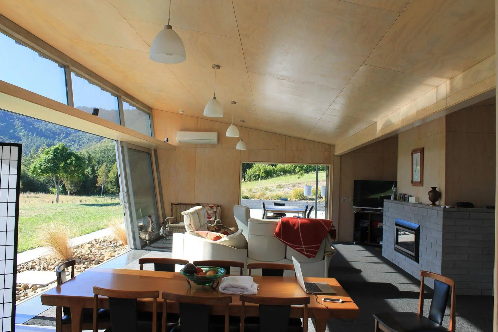 Hakarimata Lodge - Riverside Sanctuary