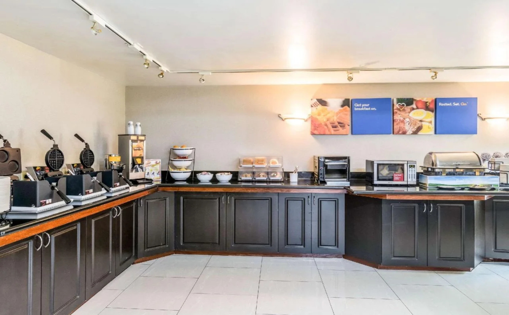 Spark by Hilton Des Plaines Chicago O'Hare