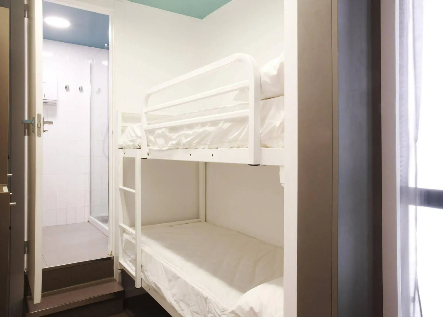 Latroupe Poblenou Beach