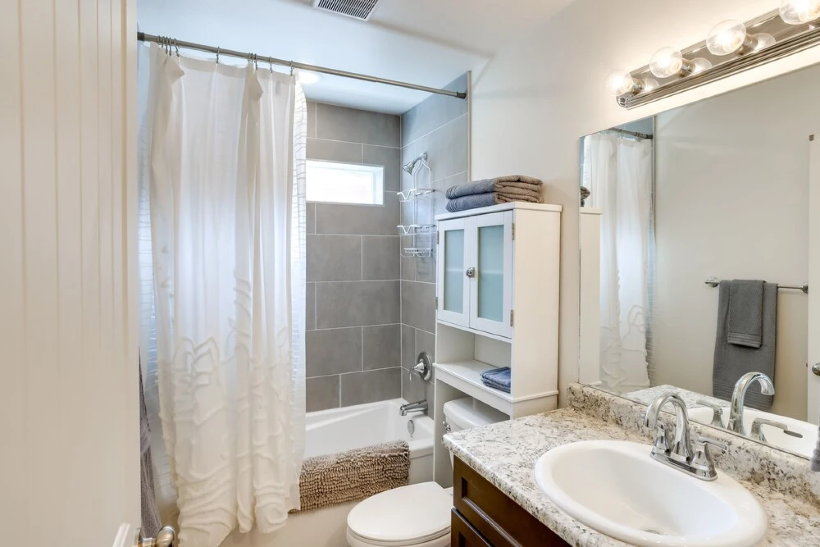 Dolores Townhome w/ Mountain Views: Near River!