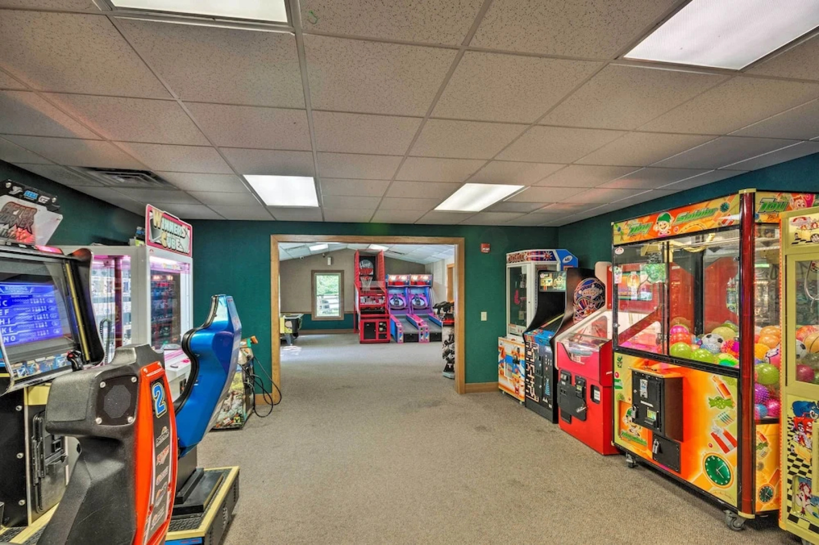 Blue Ridge Mtn Escape: Home w/ Deck & Fire Pit!