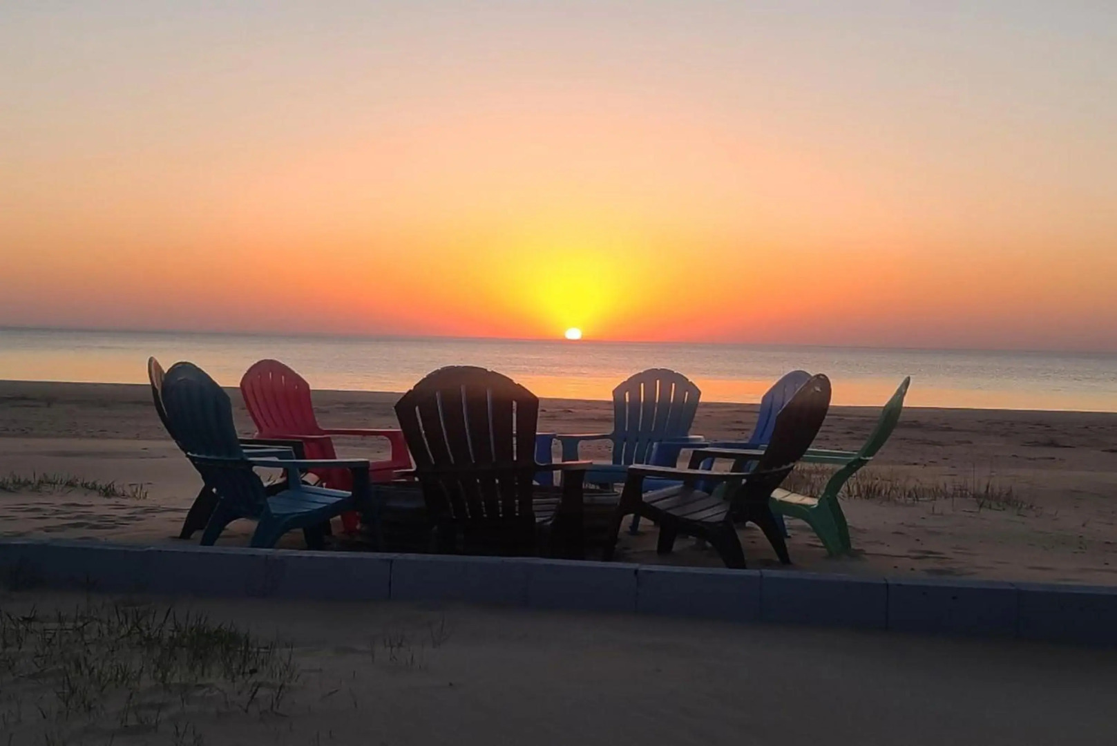 Lake Huron - 3 Bedroom, 2 Bath Lake Front Home (Sleeps 12)