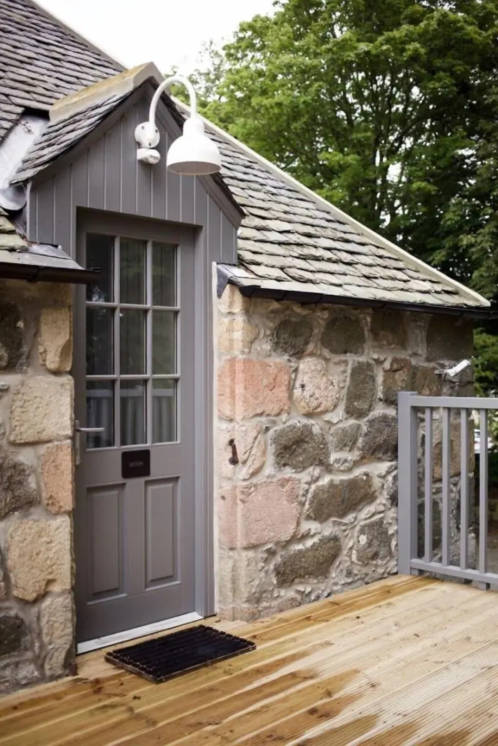 The Lodges at Barra Castle