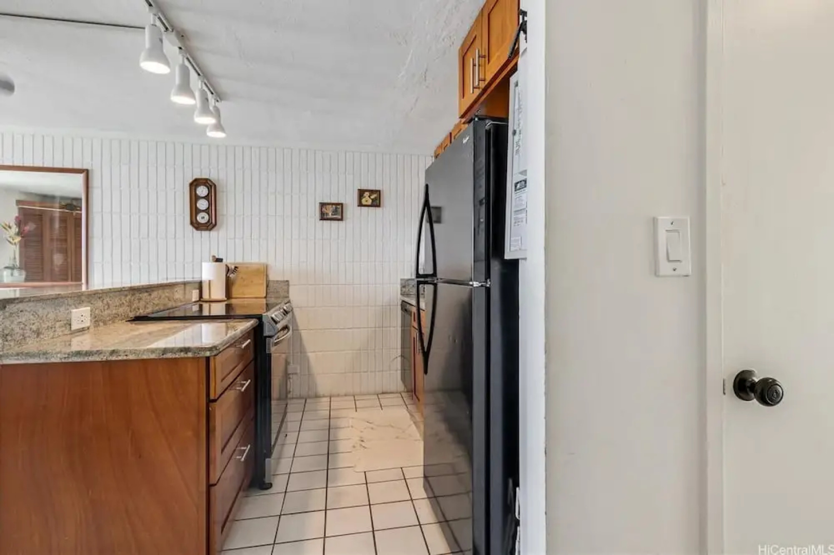 Luxury Oceanview Punaluu Condo