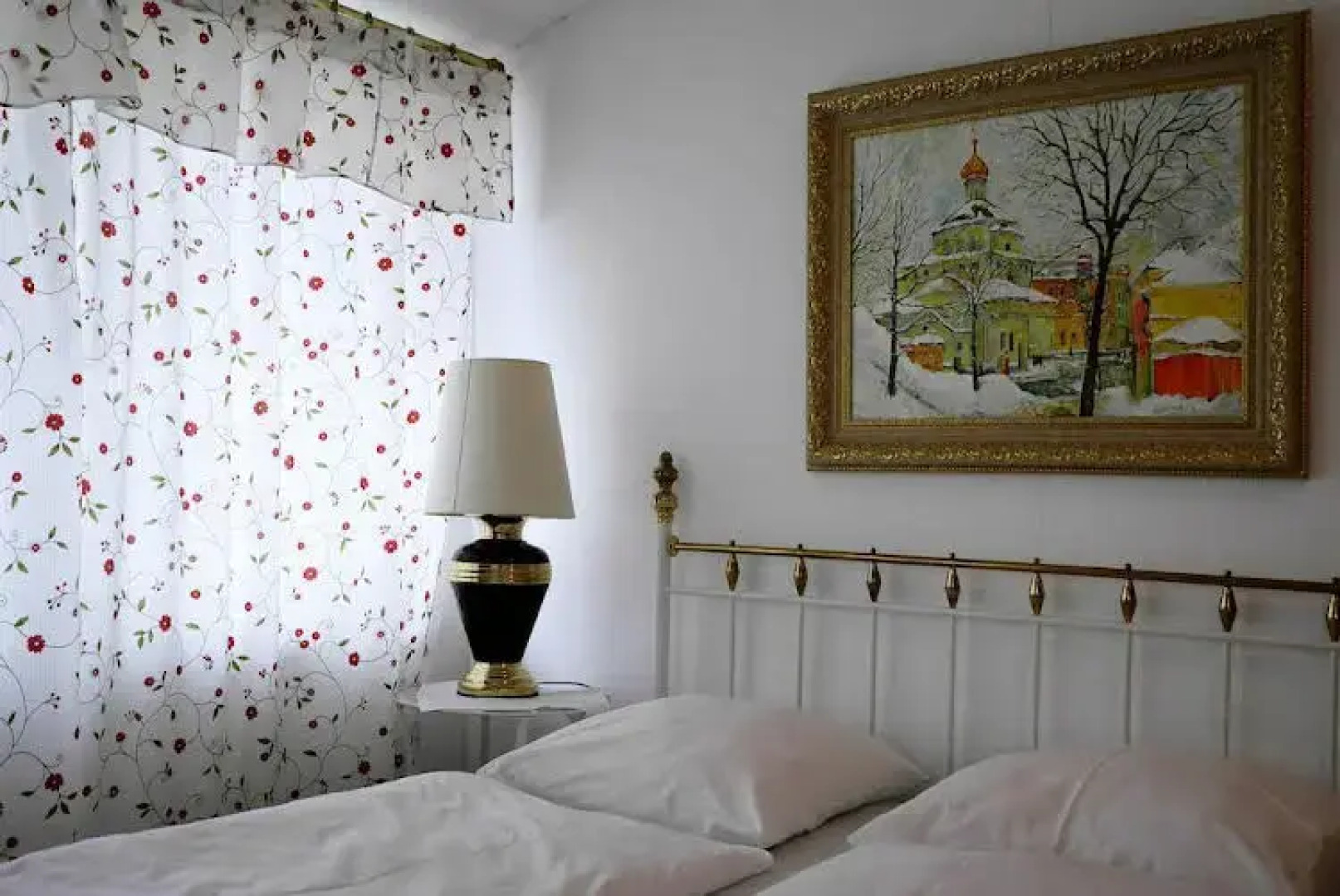 Vintazh Otel Surikova