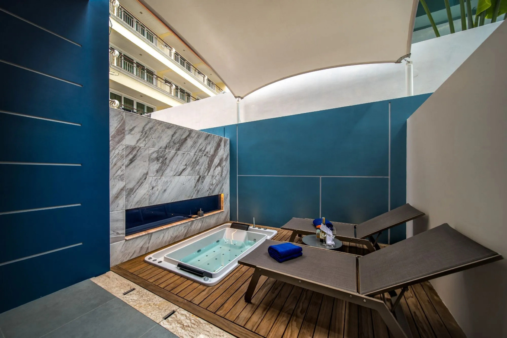 Hotel Clover Patong Phuket